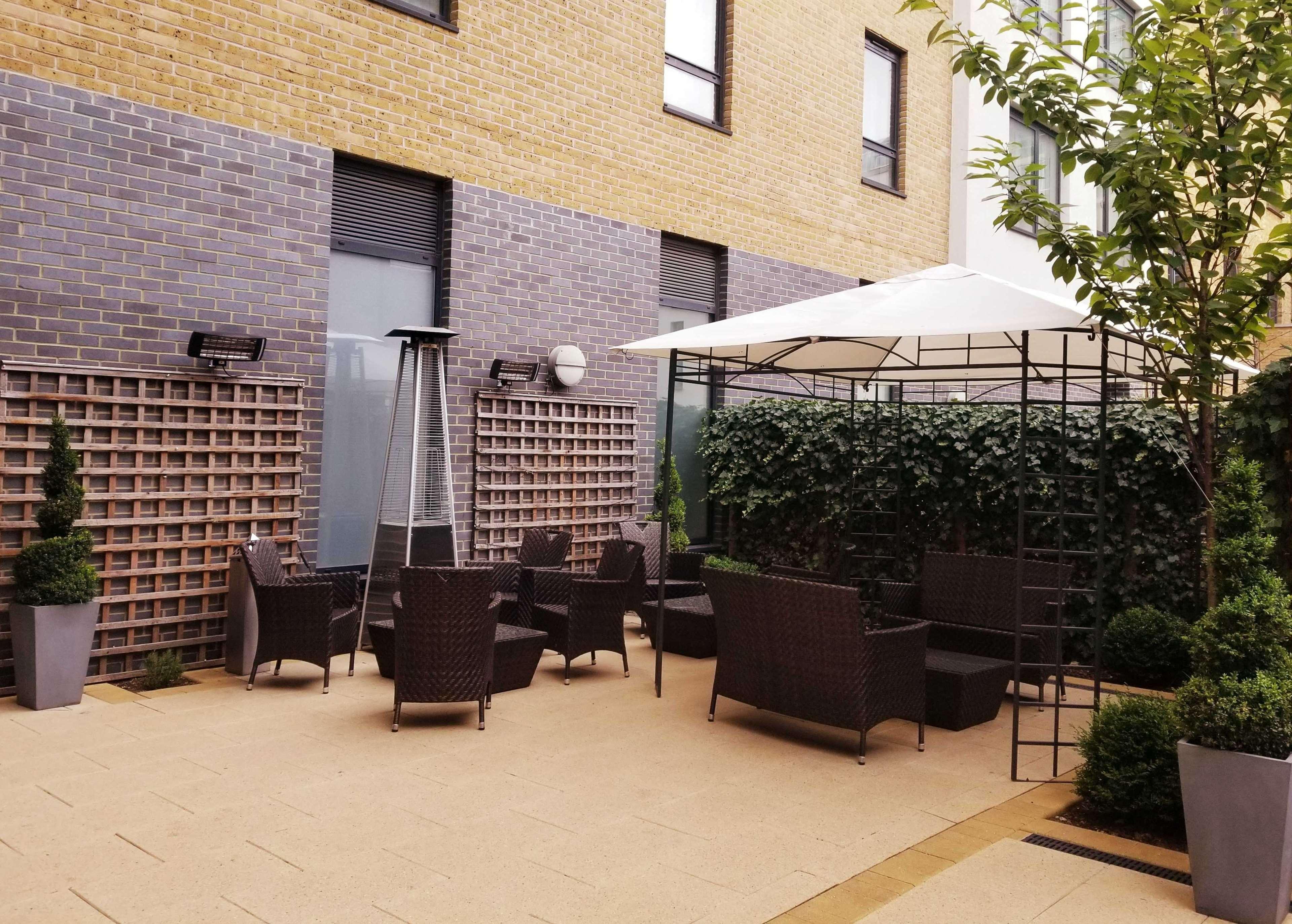 Hotel Doubletree By Hilton London Angel Kings Cross Exterior foto